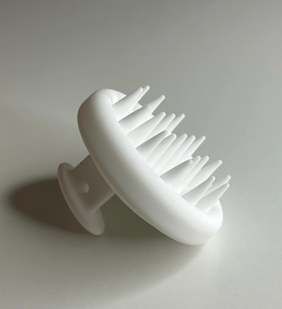 فرشاة الفروة من السيليكون ١٠٠٪ معتمد من اف دي إيه - Image 3